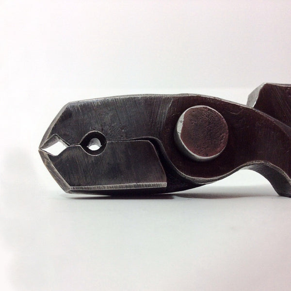 Crease Nail Puller