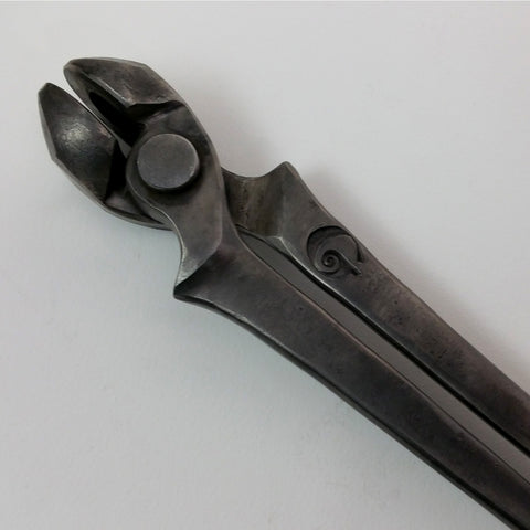 Round Jaw Fire Tongs